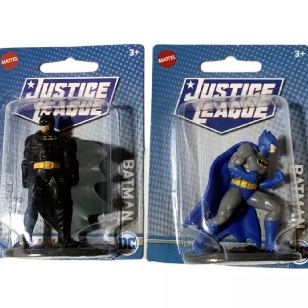 2 Mattel Justice League 3" Batman Action Figures